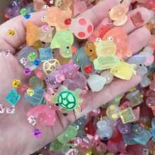 20/40/50pcs Resin Glow-In-The-Dark Small Animal Figurines, Random Colors, No Electricity Needed, Suitable For Garden, Party, Small Landscape, Pool, Dollhouse Decor And Other Festivals, Aesthetic - Multicolor - View 3