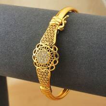 1 chiếc vòng tay mạ vàng đính đá Cubic Zirconia, kiểu dáng retro rỗng ruột, thích hợp cho nữ dự tiệc và đeo hàng ngày. - Vàng - Xem 2