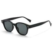 Stylish Anti-Glare And Dust-Proof Glasses, A Universal Fashion Accessory For Both Men And Women. Clear And Durable, Suitable For All Seasons. Suitable As A Gift.Perfect For Street Photography And Events, Casual Glasses|Unique Glasses|Lightweight Glasses - SZ3213(C4透灰框黑灰片) - 查看 1