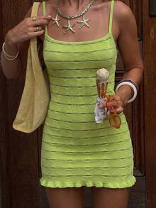 Vestido verde de punto con escote cuadrado y tirantes para mujer, estilo veraniego y sexy. Vestido mini con volantes en el borde, ideal para vacaciones, viajes y uso casual diario en primavera. - Verde - Ver 3