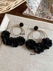 1 par de elegantes y lujosos pendientes con borlas de flor negra esponjosa de estilo gótico, pendientes exquisitos de alta gama adecuados para el uso diario de las mujeres, fiestas, vacaciones y viajes - Negro - Ver 6