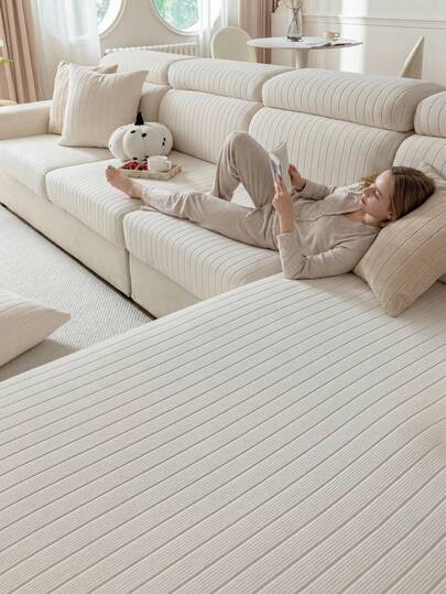 1 tấm bọc ghế sofa co giãn, chống trượt, phủ toàn bộ bề mặt, dùng được cả bốn mùa, chất liệu vải dày dặn, có thể giặt máy, chống bụi, thân thiện với thú cưng, có thể điều chỉnh kích thước cho phòng ngủ, văn phòng, phòng khách, ghế sofa hình chữ L và ghế sofa 1/2/3/4 chỗ ngồi.