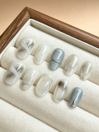 qihangxin 10片手工按压式美甲贴纸，短款，万圣节美甲，高级渐变闪粉猫眼图案，大理石纹理3D雕刻设计，精致闪粉装饰，手绘金属线条，优雅别致，短椭圆形，返校必备，可重复使用，可拆卸，附赠工具包，适合时尚女孩日常佩戴或作为节日礼物，美甲用品