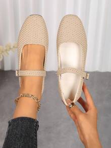 Sapatilhas Boneca Femininas com Aplicação de Strass, Sapatilhas Quadradas com Fivela, Calçado Casual de Sola Macia para Uso Diário e Escritório - Caqui - Visão 1