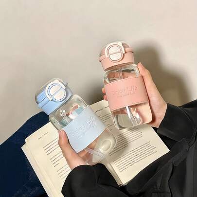 1 bình nước nhựa chống rò rỉ màu Macaron có ống hút và vòi, kiểu dáng INS, thích hợp cho trường học, văn phòng, du lịch.