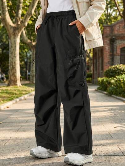 女士速干徒步工装裤，适合春夏穿着，UPF防晒透气软壳面料，弹性抽绳腰带，多个拉链口袋，可调节裤脚，轻便速干，适合徒步、背包旅行、跑步和周末旅行。