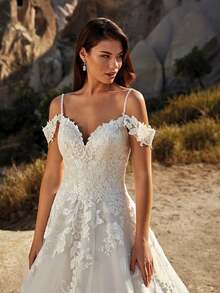 Elegant Off Shoulder Strap Lace Tulle A Line Wedding Dress, Sheer Lace Bodice, Full Lace Tulle Skirt, Romantic And Flowing Bridal Style For Outdoor Weddings, Evening Party Dress,Birthday Party Dress,Country Wedding,Church Ceremony Wedding Dress,Suitable For Wedding,Birthday Party,Formal Dresses For Women,Includes Plus Sizes, Dating,Party,Singles' Party,Vacation,Formal Occasions,Dinner Dress,Prom Dress,Homecoming Dess,Cocktail Party,Wedding Guest Dress,Graduation - trắng - Xem 4
