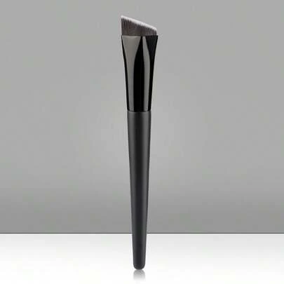 1 斜头粉底刷 黑色，面部化妆工具，适合日常化妆，柔软尼龙刷毛，无异味，全掌式面部化妆工具，适合所有肤质（干性、油性、混合性）。