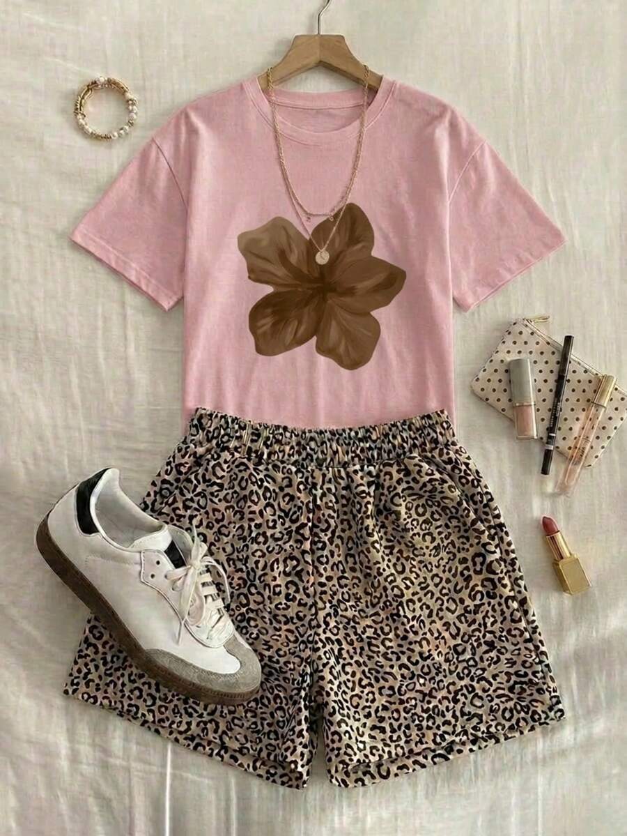 2 piezas Conjunto de top de manga corta con estampado FLOR y short animal print estampado animal para mujer- Traje de verano de dos piezas para mujer para vacaciones en la playa - Rosa - Ver 1