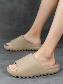 Unisex Summer Slide Sandals With Soft Elastic Anti-Slip Durable Sole. Ideal For Daily, Beach, Shopping, Yoga & Sports, Great Gift For Friends. - 米棕 - 查看 3
