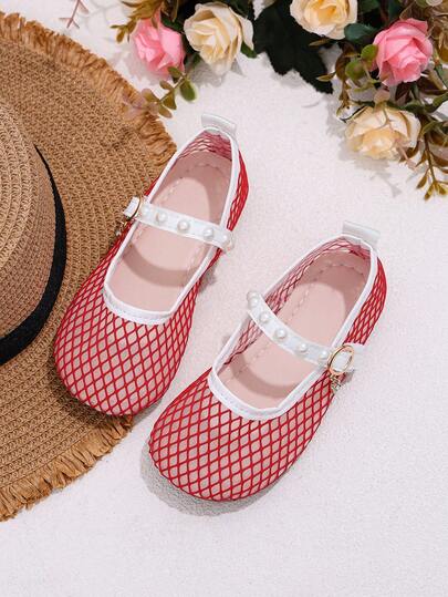 1 par de zapatos planos de malla con rombos rojos vintage para niñas, con colgante de perla, lindos y juguetones, sandalias planas de verano con para niños, adecuados para campamentos, fiestas, salidas, picnics
