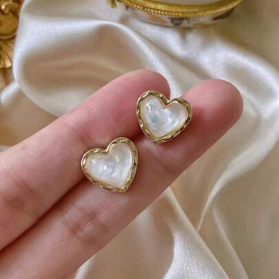 1 Pair Minimalist Delicate Elegant Small Versatile Earrings, Sparkling White Shell Heart Stud Earrings
