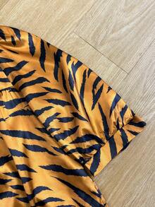 Áo sơ mi nữ dáng rộng thoải mái mùa xuân/hè với tay chuông và họa tiết da báo. - Màu vàng - Xem 4