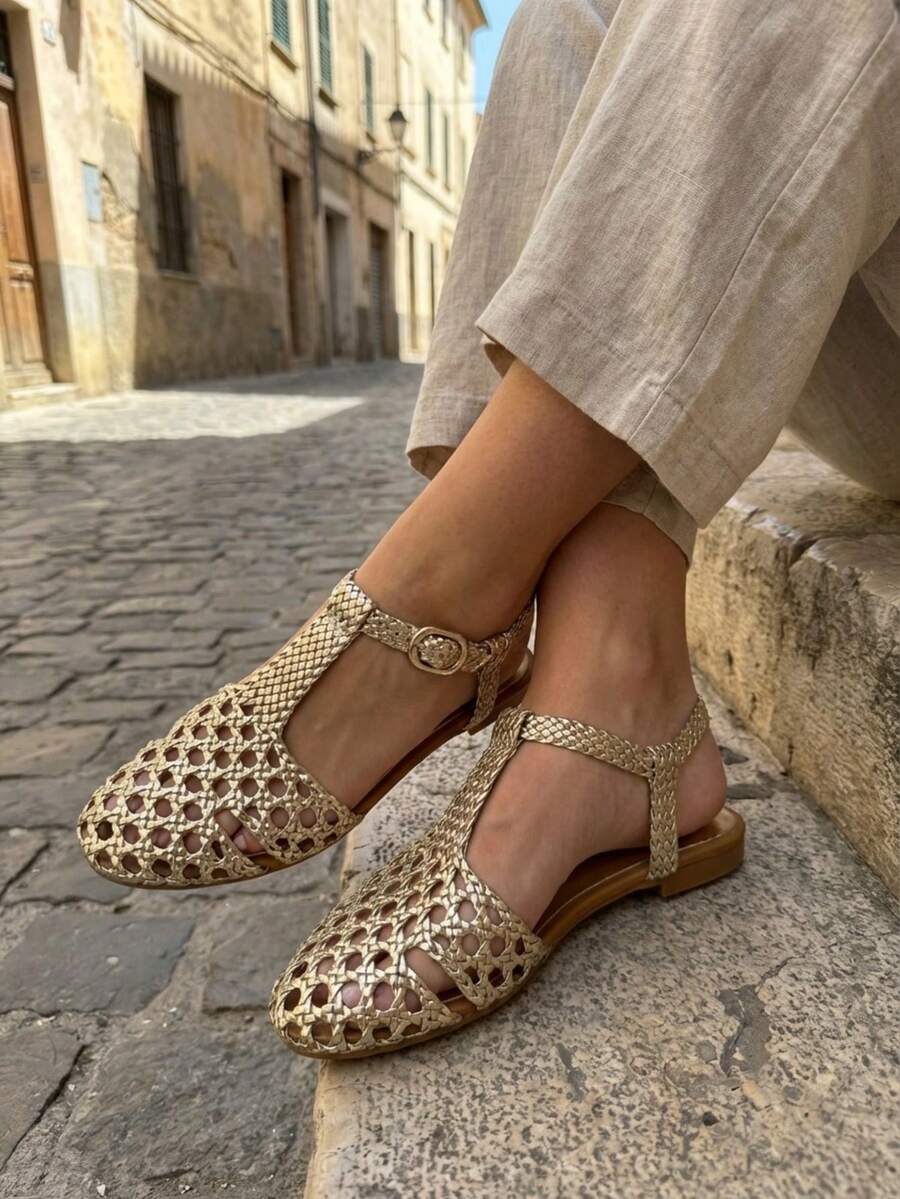 Women's Fashion Flat Sandals - Gold - View 1