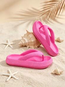 A Pair Of New Summer Women's Flip-Flops, Magenta-Colored Slippers,Made Of Comfortable And Casual EVA Material, With A Breathable, Soft, Thickened, And Non-Slip Sole. Available In Multiple Colors. Perfect For Beach Vacations, Travel, Pool Parties, Indoor Use, And As Couple Shoes. - 玫紅色 - 查看 7