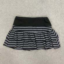 NOVEDAD DE VERANO 2026, ropa para mujer Y2K Grunge, minifalda con volantes a rayas negras y grises, cintura alta, cintura elástica, falda acampanada ajustada - Negro - Ver 4