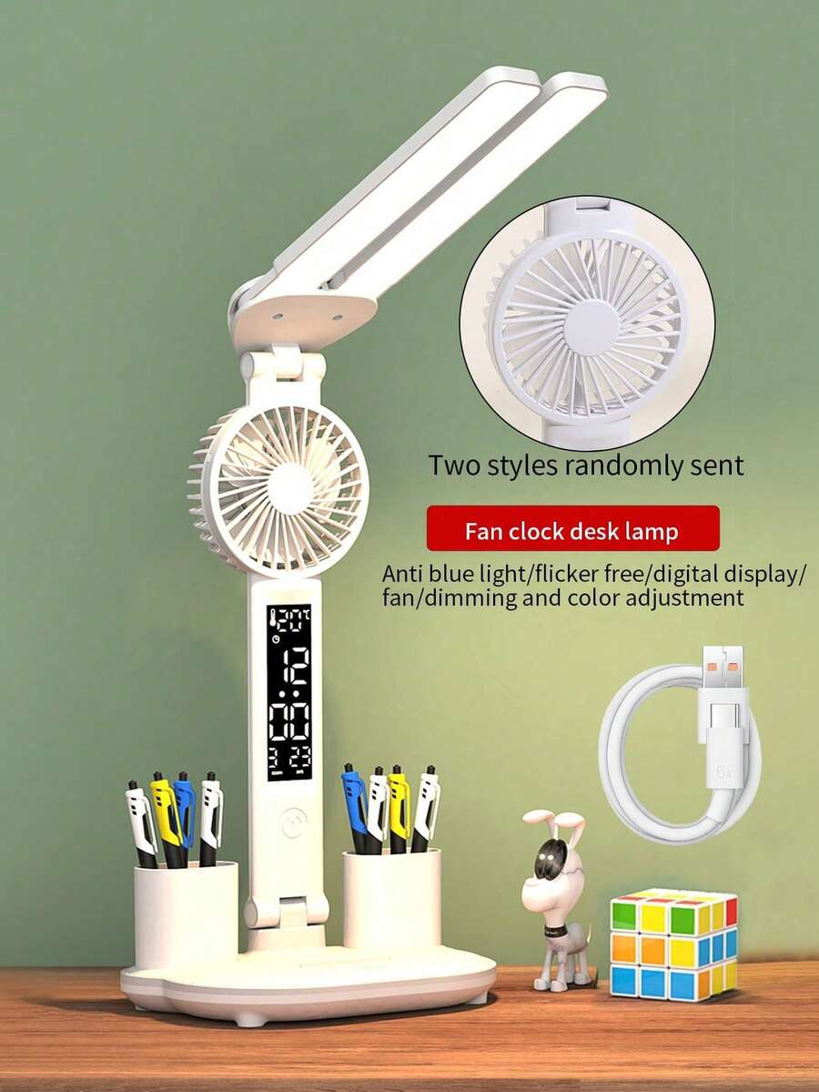 Lámpara de escritorio multifuncional 2 en 1 con ventilador incorporado y reloj digital, luz de lectura plegable de doble cabezal con cuidado ocular, soporte para bolígrafos, alimentada por USB, regulación táctil, adecuada para el hogar, la oficina y el estudio, color blanco minimalista