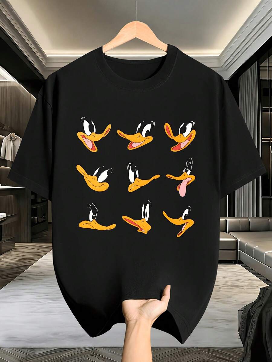 Las camisetas de manga corta de Warner Bros. presentan estampados geométricos llamativos. Estas camisetas de cuello redondo para hombre son versátiles e ideales para uso casual y actividades al aire libre, lo que las convierte en un excelente regalo para la familia. - Negro - Ver 1