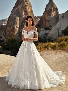 Elegant Off Shoulder Strap Lace Tulle A Line Wedding Dress, Sheer Lace Bodice, Full Lace Tulle Skirt, Romantic And Flowing Bridal Style For Outdoor Weddings, Evening Party Dress,Birthday Party Dress,Country Wedding,Church Ceremony Wedding Dress,Suitable For Wedding,Birthday Party,Formal Dresses For Women,Includes Plus Sizes, Dating,Party,Singles' Party,Vacation,Formal Occasions,Dinner Dress,Prom Dress,Homecoming Dess,Cocktail Party,Wedding Guest Dress,Graduation - trắng - Xem 1