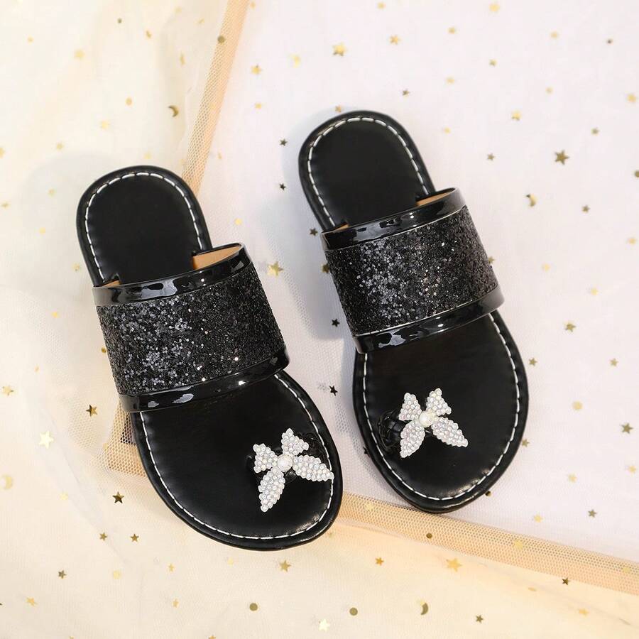 2026 Sandal trẻ em phong cách cổ tích Pháp mới, đi ngoài trời, gót thấp mũi nhọn đính pha lê, sandal xỏ chân, xuân/hè - màu đen - Xem 1