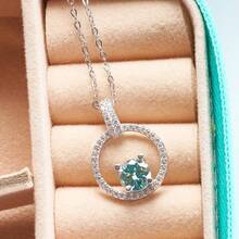 1 mặt dây chuyền bạc S925 đính đá Moissanite tròn 1 carat, thiết kế sang trọng và tinh tế, phù hợp cho phụ nữ đeo hàng ngày, kèm hộp quà tặng. - Một miếng - Xem 5
