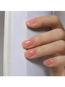 藕粉色
