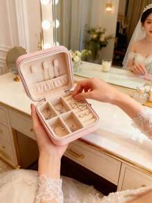 1 hộp đựng trang sức tối giản, hộp đựng trang sức PU di động, hộp đựng trang sức du lịch mùa hè, hộp đựng trang sức mini, thích hợp đựng bông tai, dây chuyền, nhẫn, v.v., có thể dùng để trưng bày và cất giữ trang sức, hộp đựng trang sức dung tích lớn, thích hợp để đựng bông tai, nhẫn, dây chuyền, vòng tay, phụ kiện làm móng, quà tặng Ngày của Mẹ, Giáng sinh, Halloween, hộp đựng đồ dùng cho nữ, vật dụng cần thiết khi đi du lịch, hộp đựng đồ dùng ký túc xá, hộp đựng trang sức du lịch quà tặng Ngày Valentine. - Nhiều màu - Xem 5
