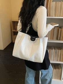 Fashionable Striped Handbag - Women's Large Capacity Shoulder Bag - Zipper Tote Bag For Daily Use With Metal Chain - White - View 2