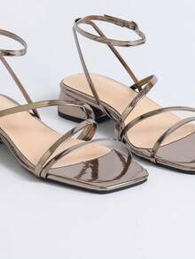 Giày sandal nữ mũi vuông, gót dày, hở mũi, quai cài, kiểu dáng tối giản, thanh lịch, thích hợp cho kỳ nghỉ. - Xám - Xem 5