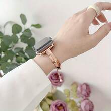 1条不锈钢表带，兼容 38mm 40mm 41mm 42mm 44mm 45mm 46mm 49mm SE S10 9 8 7 6 5 4 3 2 1系列，纤薄百搭，男女皆宜。 - 玫瑰金 - 查看 3