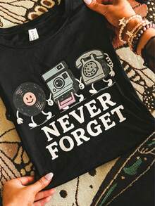 Women's Plus Size 90s Retro T-Shirt - 90s Pop Culture Vintage Tee With Cassette, Floppy Disk & Up Graphics, White Nostalgic 90s TV & Movies Shirt - 黑色 - 查看 1