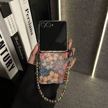 Capa para celular com estampa metalizada de flores coloridas, laço com glitter e miçangas. Compatível com Samsung Galaxy ZFlip7, Z Flip6, ZFlip 5, Zflip6 e Zflip5. Capa traseira resistente a impactos. - Vermelho e azul - Ver 3