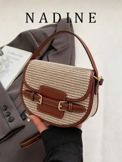 新款女士撞色拼接小众设计简约轻便马鞍斜挎包