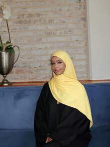 1 pièce Écharpe élégante et décontractée à franges de couleur unie minimaliste pour femmes, en tissu tricoté premium en viscose jersey. Foulard turban long, convient pour la vie quotidienne, les sorties et les rassemblements, les voyages essentiels, les vacances - Jaune citron - Voir 2