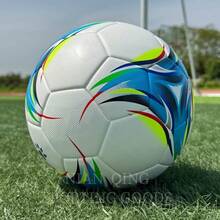 1个经典无缝热粘合5号足球，4.0毫米加厚PU皮革，防滑、耐磨、回弹稳定，1.5米高弹性，气密性强，柔软易控，适用于任何场地，成人训练和比赛，专业足球，赠送球针和球网。 - 藍色 - 查看 11