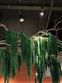 1/2/3/4/5件人造紫藤垂吊花，水滴形串掛植物，婚禮絲綢人造莧花，酒紅色婚禮花，瀑布婚禮花束，適用於婚禮背景裝飾、酒店裝飾、DIY花藝材料、花瓶填充、牆面裝飾、母親節、生日、派對、禮物等 - 墨綠色 - 查看 1
