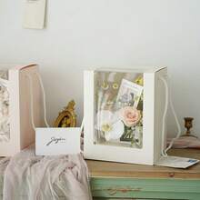 1个礼品包装盒，花盒带透明展示窗和提手，适用于玫瑰花束、婚礼、单身派对、毕业礼物、爱情告白（不含鲜花） - 多色 - 查看 4