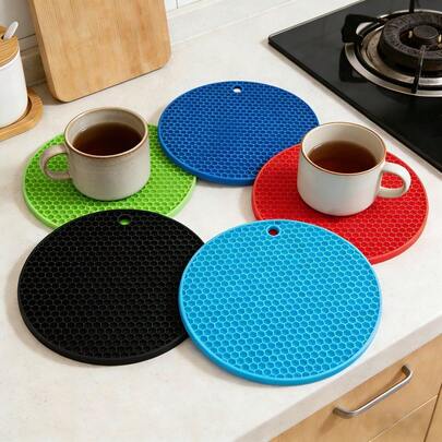 1 tấm lót silicon hình tổ ong, chịu nhiệt, dùng cho cốc, bát, đĩa, bàn ăn, khi nướng bánh, thích hợp cho gia đình và văn phòng.