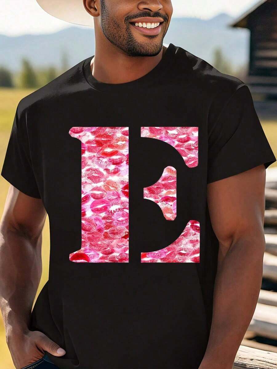 Women's Retro Black Graphic T-Shirt With Bold Pink Lipstick Kiss Art Print And Letter E Design - Soft & Breathable Fabric, Regular Fit Short Sleeve T-Shirt For Casual Wear & Workout, Crew Neck Art Print Top For Casual Outfits, Parties BBUV - 黑色 - 查看 1