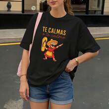 Camiseta Negra con Estampado de Mujer con Sombrero y Texto Te Calmas o Te Calmo para Uso Diario - Negro - Ver 3