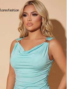 Top Blusa elegante blanca sin mangas para mujer con escote  caido drapreado y detalle metálico decorativo en los hombros top ajustado estilo sofisticado y minimalista, camiseta femenina de tela suave y elástica que realza la silueta, blusa moderna casual chic ideal para outfits de verano y primavera  top fashion para combinar con faldas, pantalones de vestir, jeans o conjuntos elegantes, prenda versatil para looks formales, casuales y de fiesta, blusa estilizada con diseño entallado que marca la cintura y resalta la figura femenina, top blanco liso con broche metálico dorado central que aporta un toque glamuroso y contemporáneo, camiseta elegante para citas, eventos, salidas nocturnas, oficina o reuniones, prenda básica premium para guardarropa femenino, top sofisticado para mujer moderna que busca estilo, elegancia y comodidad, blusa ajustada sexy pero refinada ideal para outfits aesthetic, classy, minimal, chic y moda urbana, top elegante para combinar con tacones, sandalias. tenis, - Azul Cadete - Ver 6