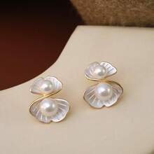 1 Pair White Shell Pearl Stud Earrings, Elegant Versatile Delicate Earrings Suitable For Women's Daily Wear - Shell Earrings - View 4