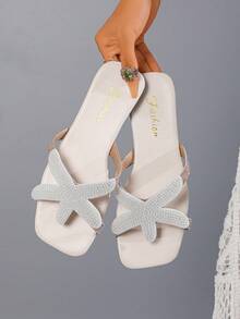 Sandalias de verano para mujer, sandalias cuadradas de moda y cómodas, sandalias brillantes con perlas, zapatos de playa y resort al aire libre, sandalias beige, zapatos planos para mujer, pantuflas de mujer - Beis - Ver 4