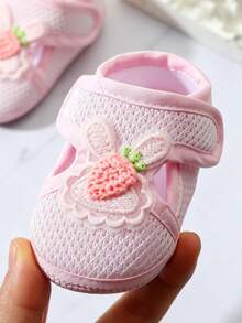 1 Pair Breathable Hollow Mesh Toddler Sandals, Closed Toe Protection, Convenient Hook And Loop Closure, Suitable For Early Walking Infants And Toddlers - Pink - View 4