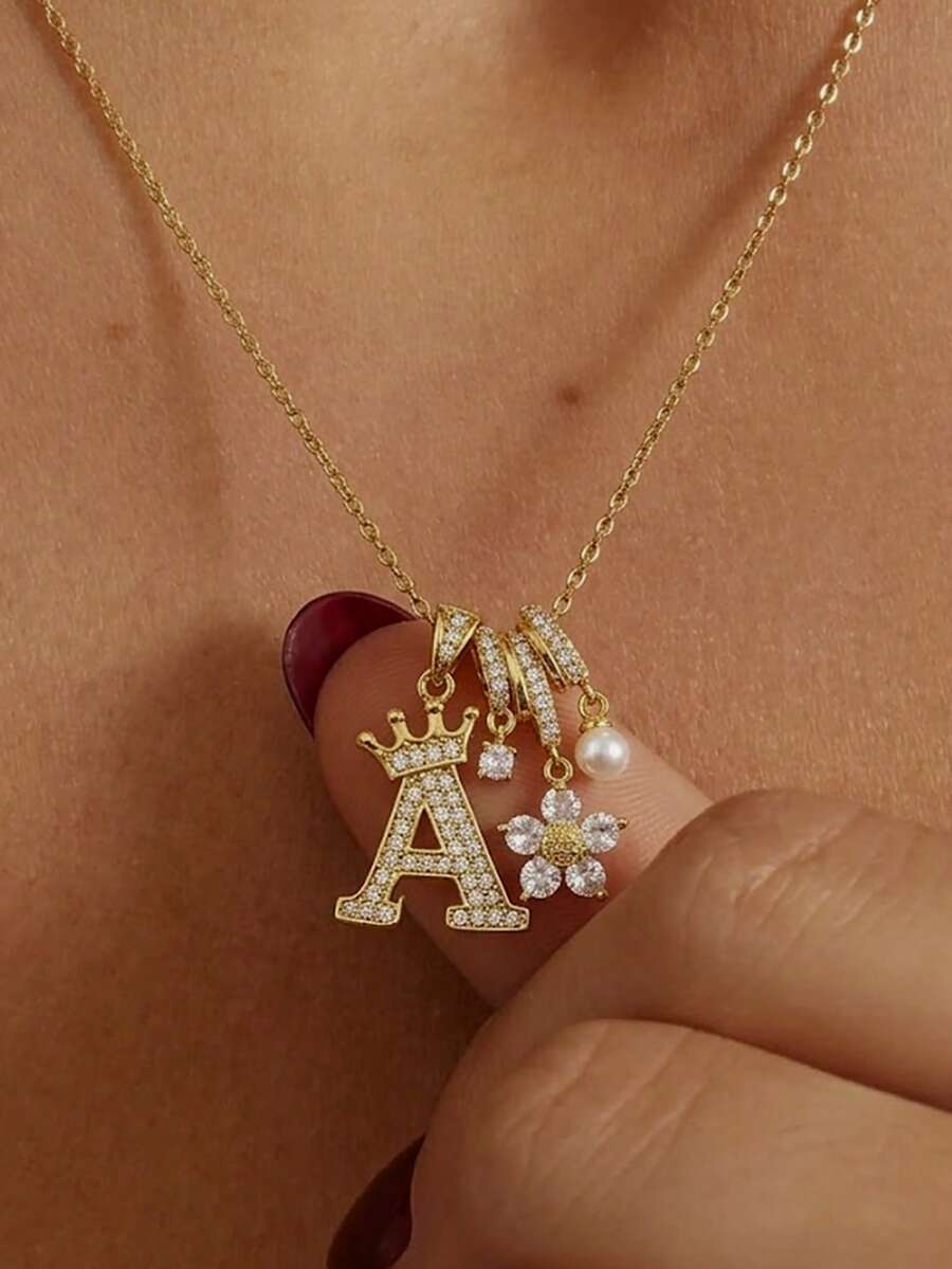 1 pieza Exquisito y elegante collar con colgante de letra artística A-Z enchapado en oro de 18K, collar con colgante de flor de cinco pétalos blanca y perla, adecuado para uso diario de mujeres, gran regalo para cumpleaños, fiestas y aniversarios - Dorado - Ver 1