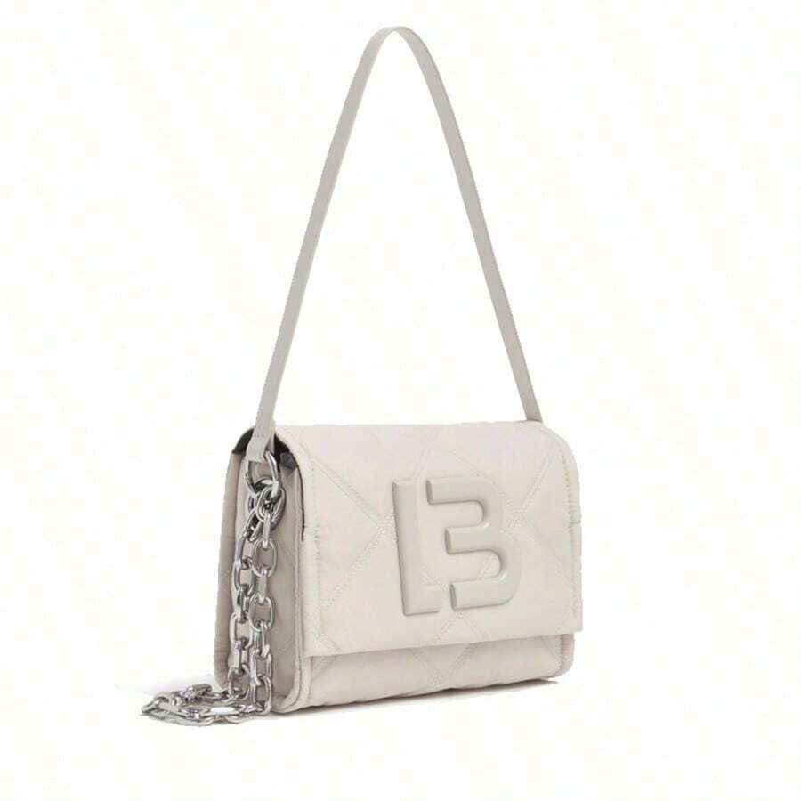 The Bimba Shoulder Bag Filled With Down And Featuring A Chain Strap Can Be Used As A Shoulder Bag Or Underarm Bag. - E - 查看 1