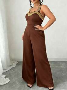 大码优雅连体裤，细肩带设计，肩带和胸前饰有金色串珠，带口袋，阔腿裤款式，适合夏季派对和宴会穿着。 - 深咖色 - 查看 3