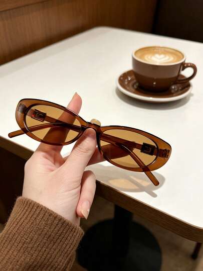 1pc Retro Oval Black Frame Women's Fashion Glasses, Metal Rectangular Logo Decor, UV Protection Niche Brand Design, Face-Flattering, Versatile Street Style