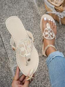 Women's Round Metal Decor Flat Toe Ring Sandals, Summer Holiday Style Fashion Flat Comfortable Beach Slippers,Flip Flops - Beige - View 4