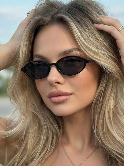 1pc Oval-Shaped Fashion Glasses, Black Solid Color Frame, Made Of Polycarbonate (PC) Material, Retro And Personalized Design